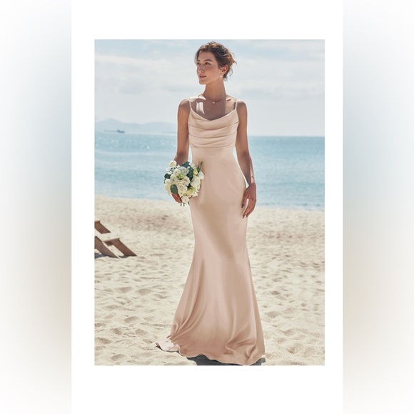 NEW NEVER WORN - Picture 1 of 8